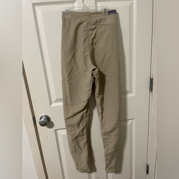 PATAGONIA MENS CARGO KHAKI PANTS - Picture 3 of 5